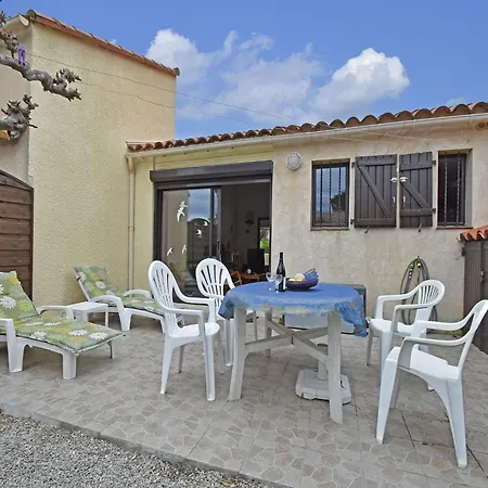 빌라 In Saint-cyprien With Sea View *