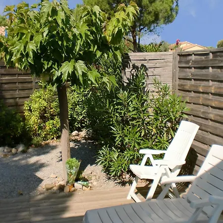 In Saint-cyprien With Sea View 빌라 *