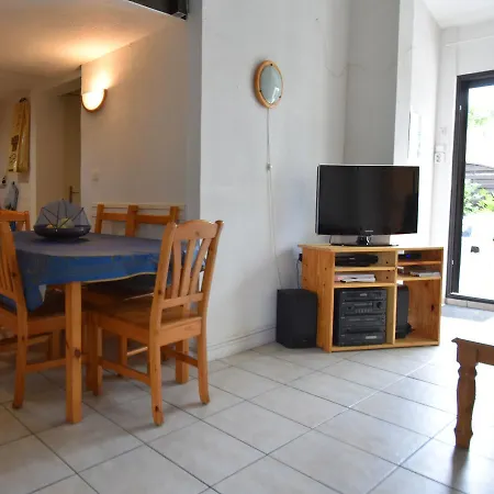 Villa Cosy With Private Garden In Saint Cyprien Latour-Bas-Elne